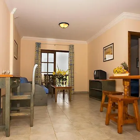 Residencial El Conde #10 Apartment