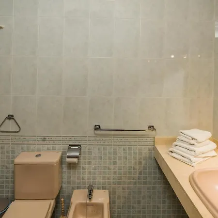 Apartment Residencial El Conde #10 *